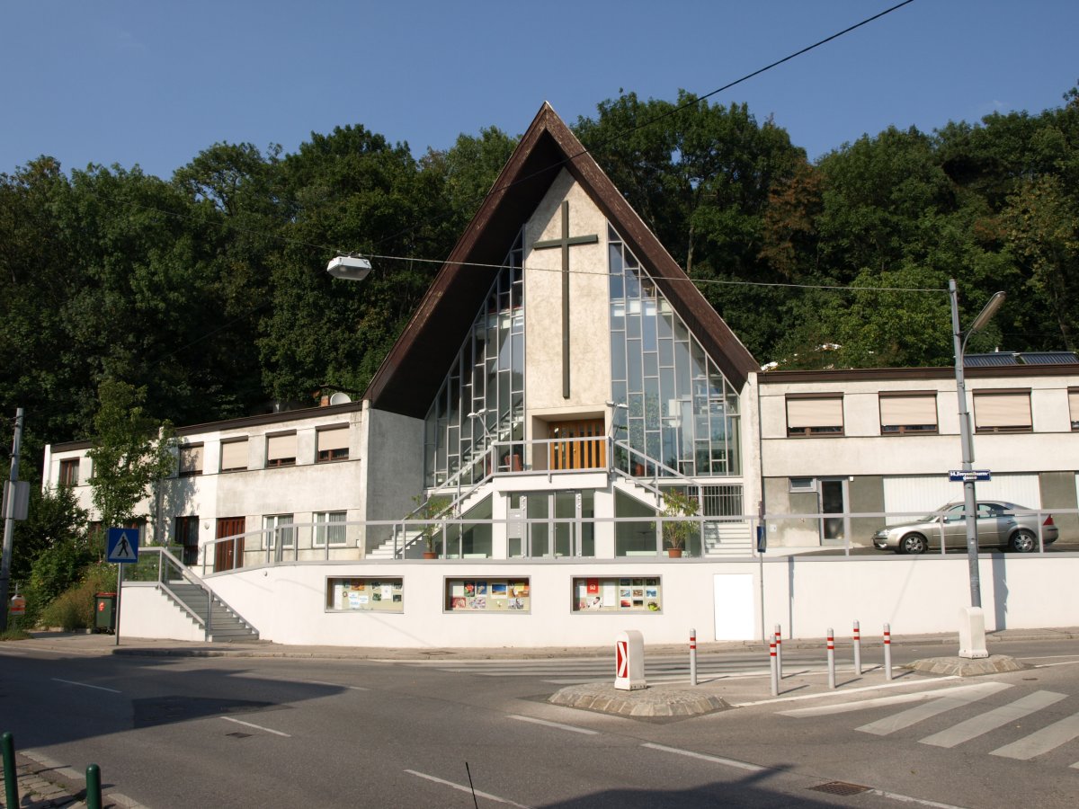 Trinitatiskirche der evang.Gemeinde A.B. Wien Hütteldorf